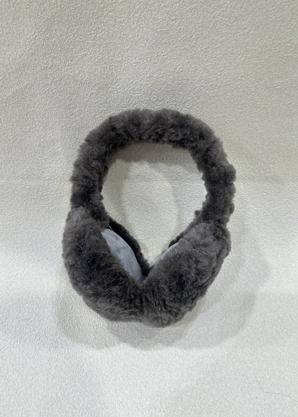 Cache-oreilles effet mouton gris